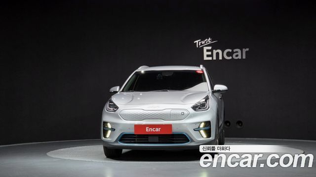 Kia Niro Noblesse — пробег 68 353 км — фото 3 из 5