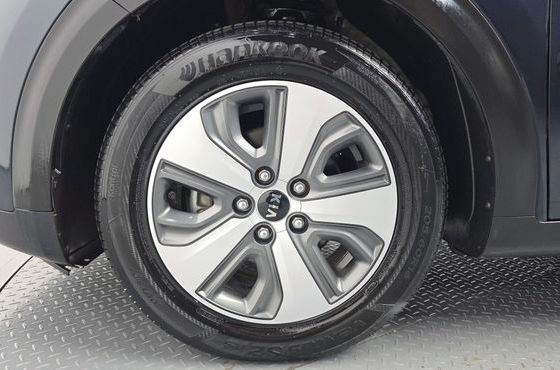 Kia Niro Prestige — пробег 47 581 км — фото 5 из 5