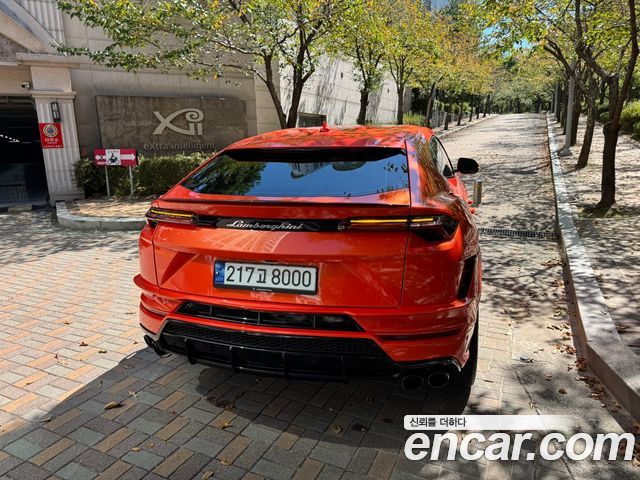 Lamborghini Urus 4.0 V8 S — пробег 6 258 км — фото 3 из 5