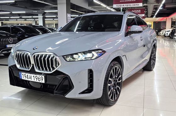 BMW X6 xDrive40i M Sport — пробег 43 917 км — фото 2 из 5