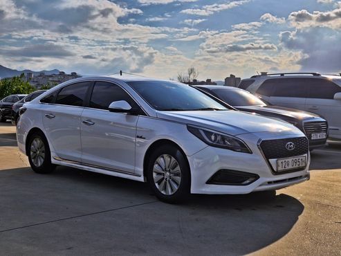 Hyundai Sonata 2.0 HEV Modern — пробег 185 101 км — фото 4 из 5