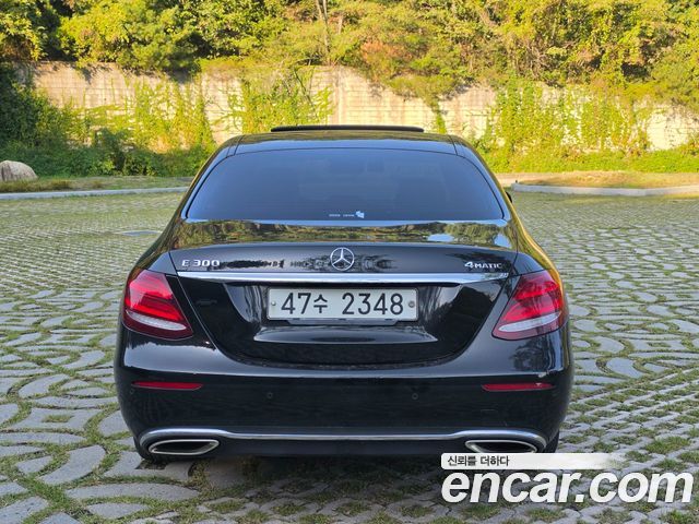 Mercedes-Benz E-Class из Кореи Encar