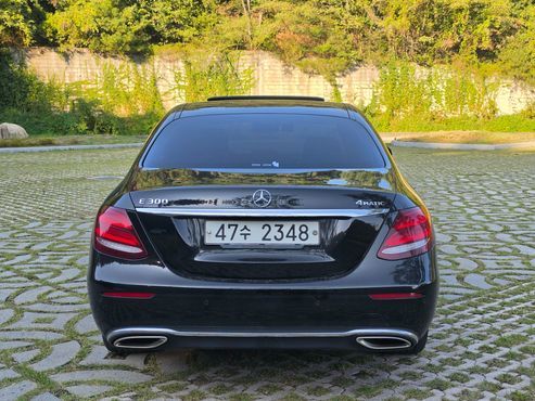 Mercedes-Benz E-Class E300 4MATIC Exclusive Standard — пробег 146 498 км — фото 4 из 5