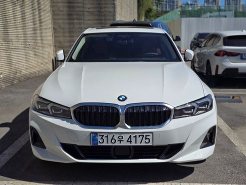 BMW 3-Series 320i — пробег 10 064 км — фото 2 из 5