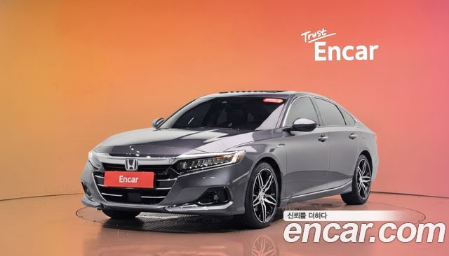 Honda Accord 2.0 Hybrid Touring — пробег 64 716 км — фото 1 из 5