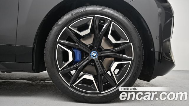 BMW iX xDrive50 Sports Plus — пробег 39 042 км — фото 5 из 5