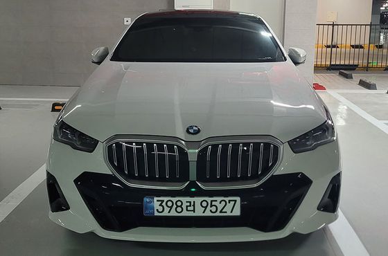 BMW 5-Series 520i M Sport — пробег 11 131 км — фото 1 из 5