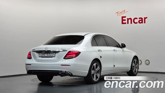 Mercedes-Benz E-Class из Кореи Encar
