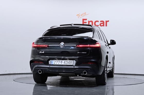 BMW X4 xDrive20d M Sport — пробег 124 368 км — фото 4 из 5