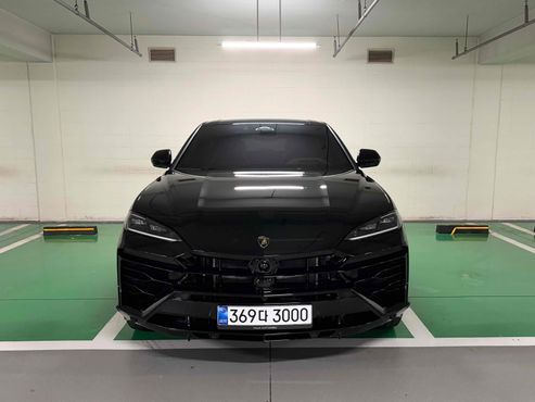Lamborghini Urus 4.0 V8 SE — пробег 999 км — фото 1 из 5