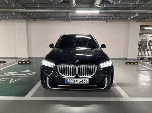 BMW X5 xDrive 50e xLine — пробег 32 210 км — фото 2 из 5