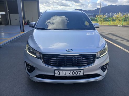 Kia Carnival 9-Seater Luxury — пробег 132 640 км — фото 3 из 5