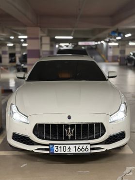 Maserati Quattroporte 3.0 V6 Granlusso — пробег 27 700 км — фото 1 из 5