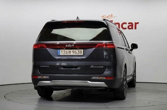 Kia Carnival Diesel 9-Seater Noblesse — пробег 105 448 км — фото 4 из 5