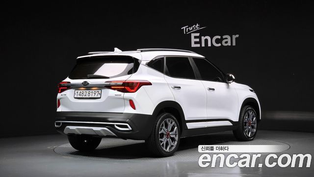 Kia Seltos из Кореи Encar