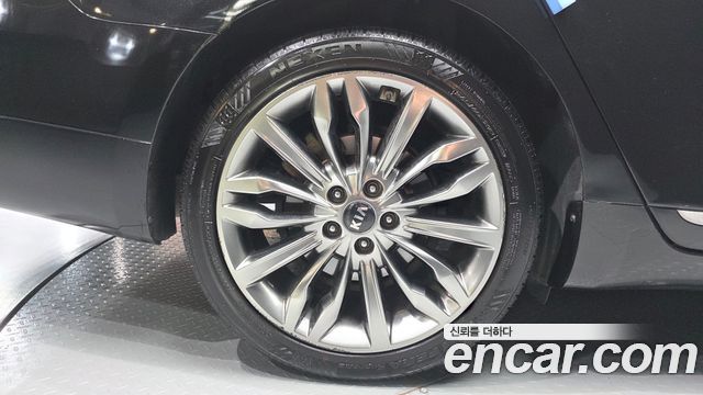 Kia K7 из Кореи Encar