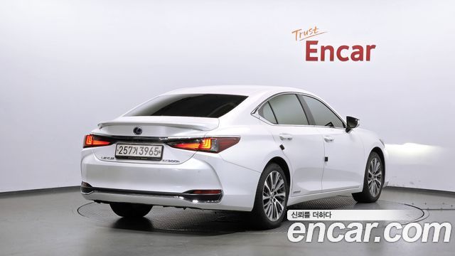 Lexus ES Luxury — пробег 100 049 км — фото 2 из 5