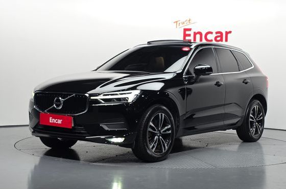 Volvo XC60 D5 Momentum — пробег 73 130 км — фото 1 из 5