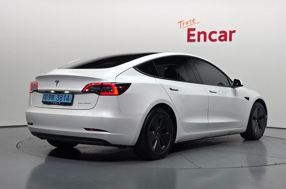 Tesla Model 3 Long Range AWD — пробег 166 483 км — фото 2 из 5