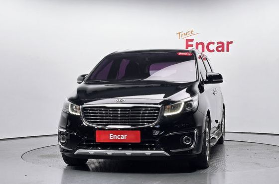Kia Carnival 9-seater Luxury — пробег 156 712 км — фото 3 из 5