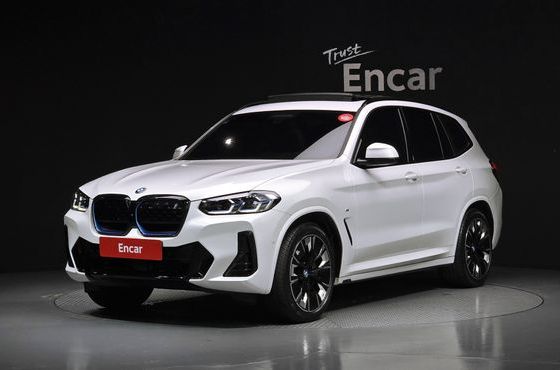 BMW iX3 M Sports — пробег 59 953 км — фото 1 из 5