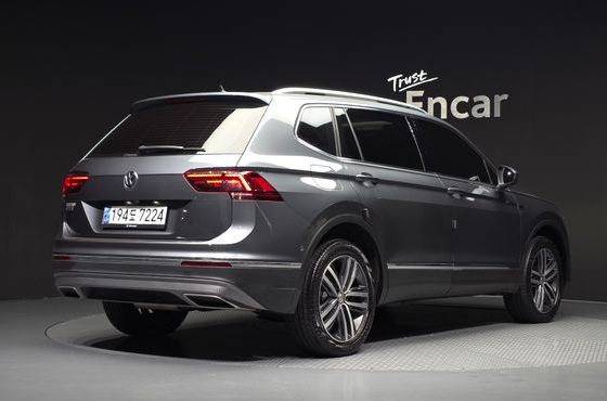 Volkswagen Tiguan 2.0 TDI Prestige — пробег 59 200 км — фото 2 из 5