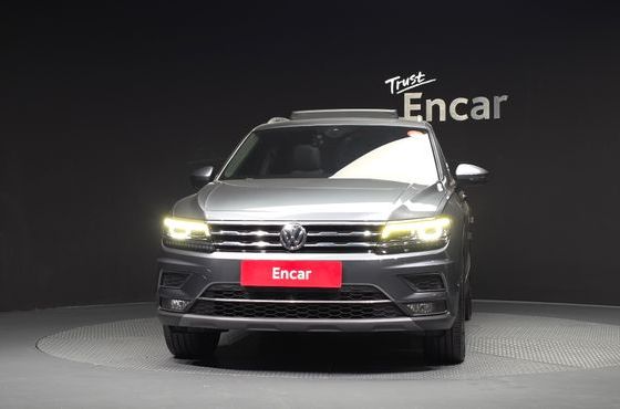 Volkswagen Tiguan 2.0 TDI Prestige — пробег 59 200 км — фото 3 из 5