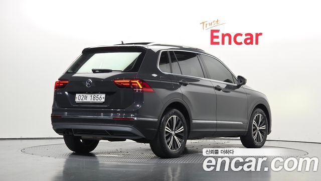 Volkswagen Tiguan 2.0 TDI Prestige — пробег 132 611 км — фото 2 из 5