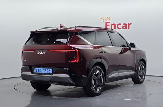 Kia EV5 Long Range 2WD Earth — пробег 6 098 км — фото 2 из 5