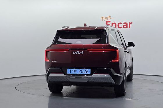 Kia EV5 Long Range 2WD Earth — пробег 6 098 км — фото 4 из 5