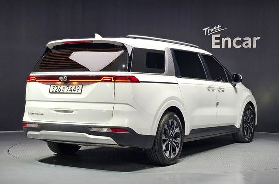 Kia Carnival Diesel 9-Seater Prestige — пробег 105 950 км — фото 2 из 5