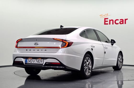 Hyundai Sonata 2.0 Premium — пробег 18 473 км — фото 2 из 5