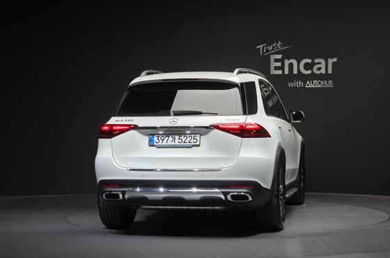 Mercedes-Benz GLE-Class GLE350 4MATIC — пробег 2 688 км — фото 4 из 5