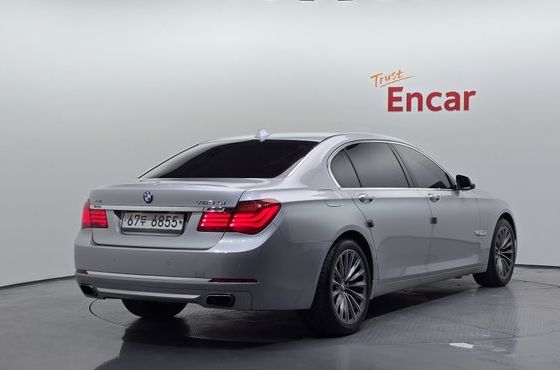 BMW 7-Series 750Li xDrive — пробег 130 875 км — фото 2 из 5