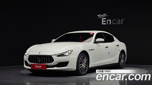Maserati Ghibli 3.0S Q4 3rd — пробег 69 185 км — фото 1 из 5