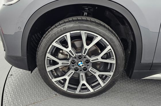 BMW X1 xDrive 20i xLine — пробег 58 077 км — фото 5 из 5