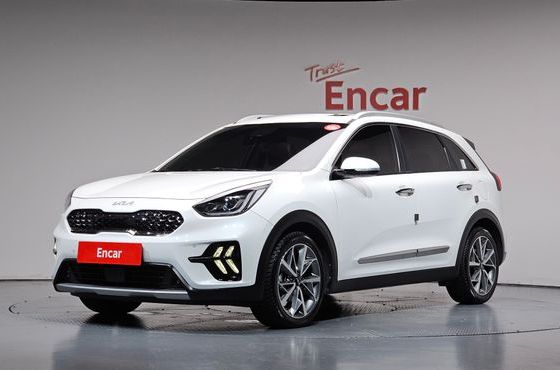 Kia Niro 1.6 HEV Signature — пробег 42 213 км — фото 1 из 5