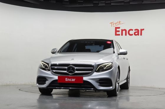 Mercedes-Benz E-Class E300 4MATIC AMG Line — пробег 121 057 км — фото 3 из 5