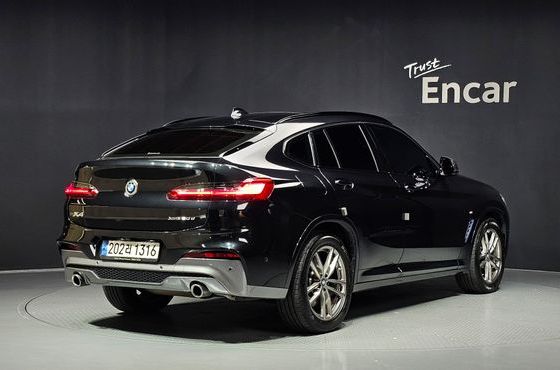 BMW X4 xDrive20d M Sports Online Exclusive Edition — пробег 96 307 км — фото 2 из 5