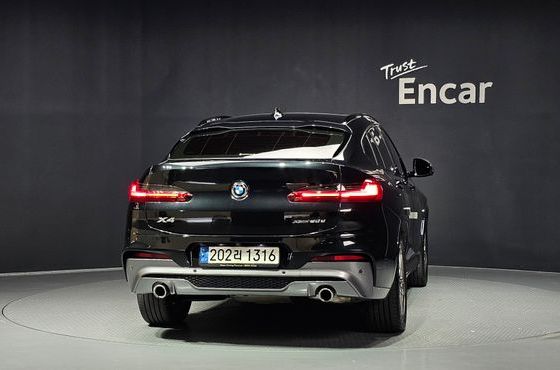 BMW X4 xDrive20d M Sports Online Exclusive Edition — пробег 96 307 км — фото 4 из 5