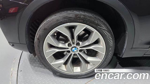 BMW X4 xDrive20d — пробег 93 221 км — фото 5 из 5