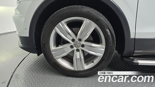Volkswagen Tiguan из Кореи Encar