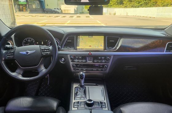 Hyundai Genesis G330 Premium AWD — пробег 210 000 км — фото 5 из 5