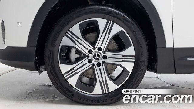 Mercedes-Benz EQB из Кореи Encar