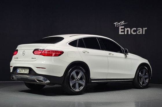 Mercedes-Benz GLC-Class GCL300 4MATIC Coupe — пробег 90 788 км — фото 2 из 5