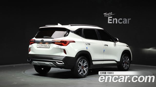 Kia Seltos из Кореи Encar