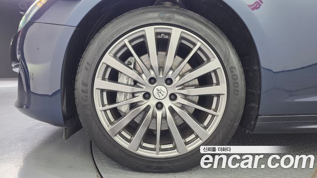 Maserati Ghibli из Кореи Encar