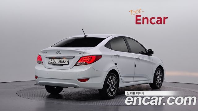 Hyundai Accent из Кореи Encar