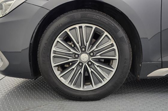 Hyundai Grandeur Exclusive Special — пробег 106 945 км — фото 5 из 5