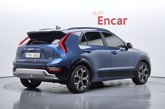 Kia Niro Signature — пробег 119 948 км — фото 2 из 5